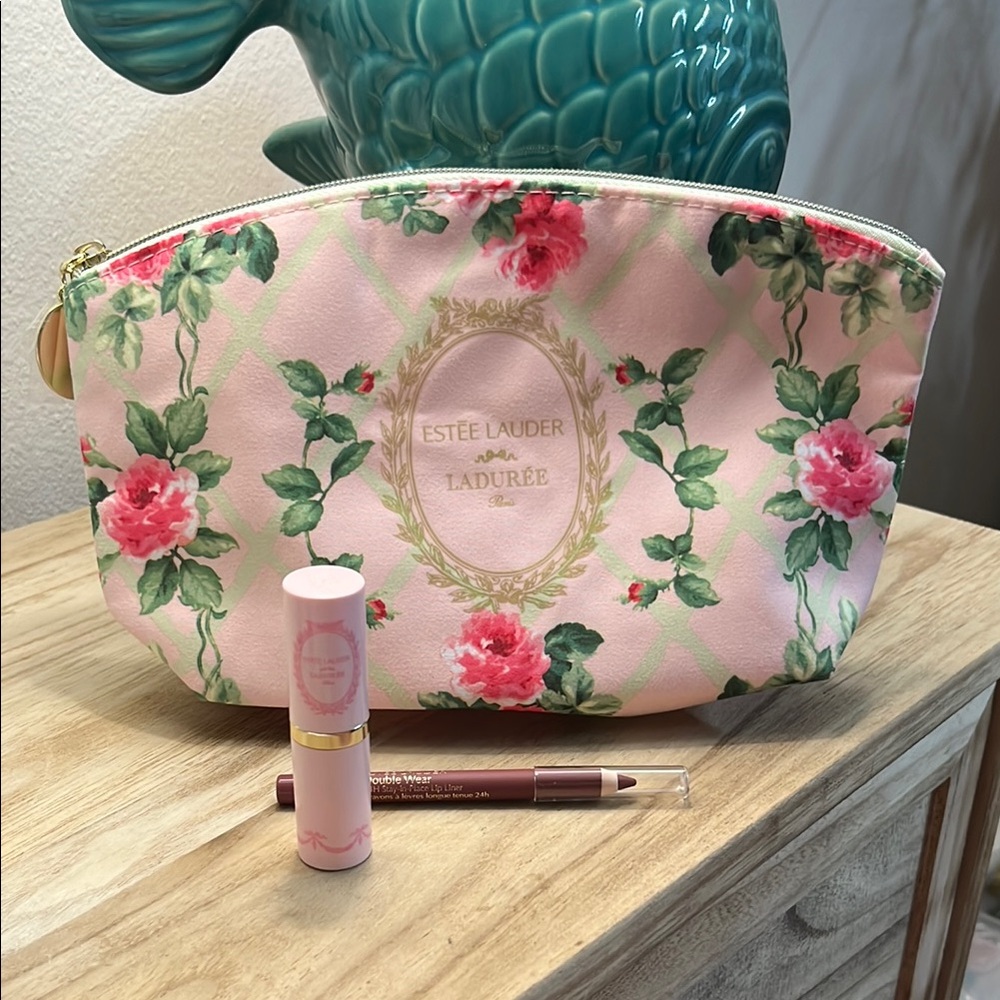 Estée Lauder Bundle-NWT